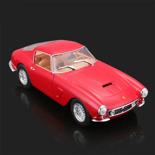 Ferrari 250 GT Berlinetta - 1961 Goodwood TT Winner 1:24 Model Car